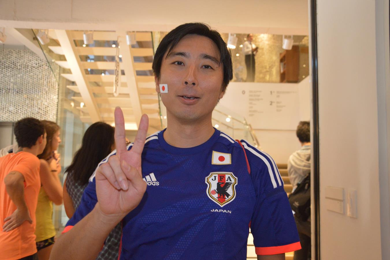 Kazuo Kazuki, funcionário da Mitsui muito feliz com 2 x 1. (Foto: Luci Judice Yizima)